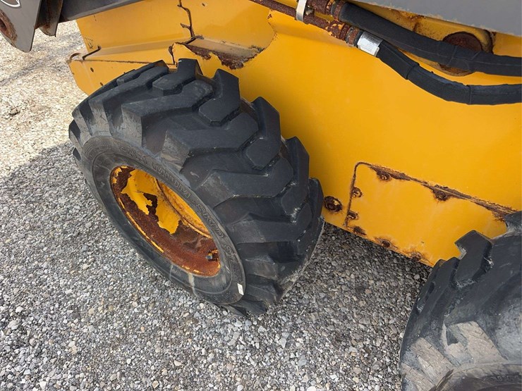deere-328d-image-15