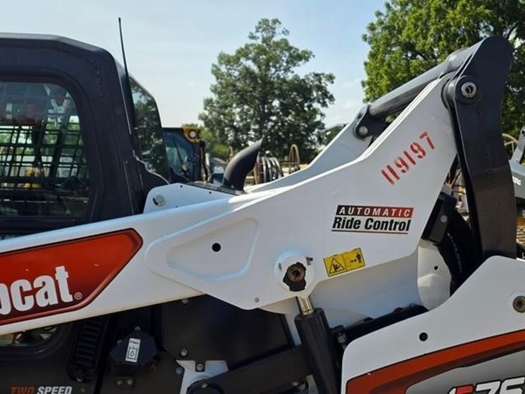 2020-bobcat-s76-image-25