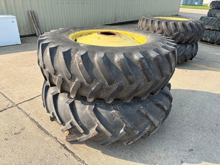 john-deere-a-image-1