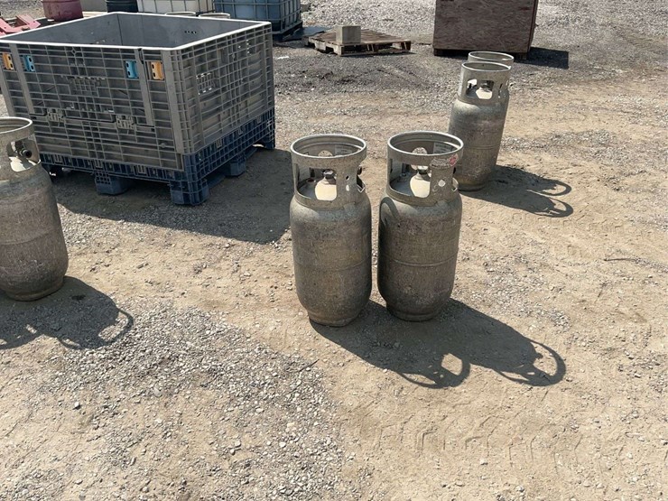 (2)-aluminum-propane-tanks-image-3