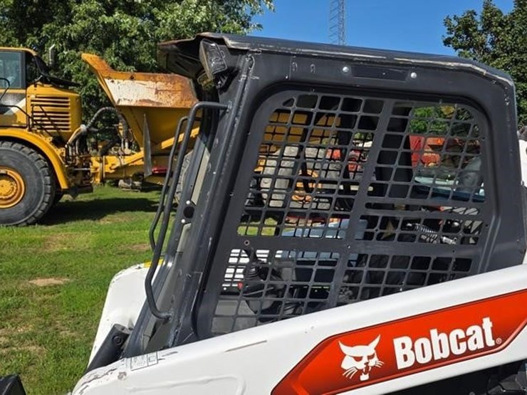 2020-bobcat-s64-image-25