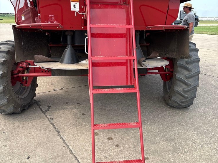 2005-case-ih-2377-image-47
