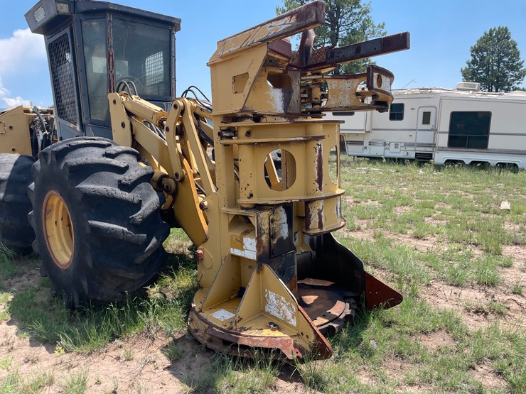 2010-caterpillar-553-image-19