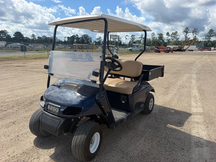 #76-•-2020-ezgo-txt-golfcart-image-2