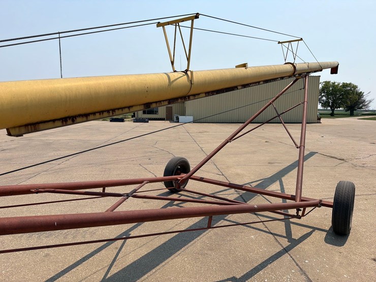 westfield-10”-x-62ft-auger-image-6
