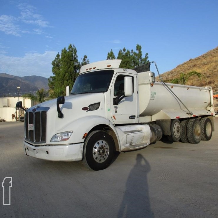 2016 PETERBILT 579