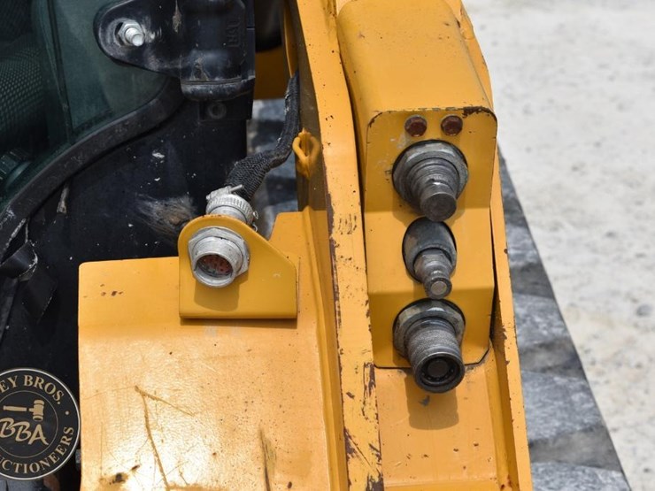 2021-caterpillar-259d3-image-12