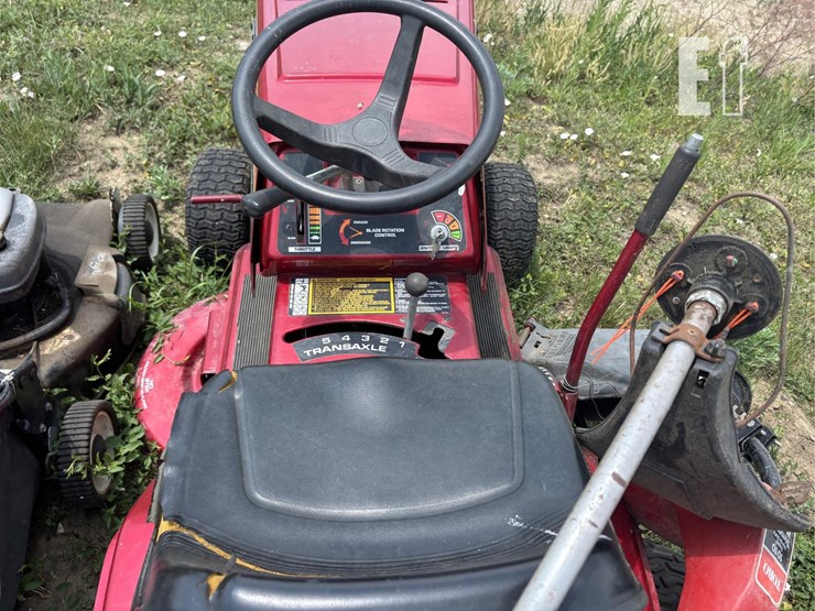 assortment-of-lawn-mowers,-weed-eaters,-string-tim-image-6