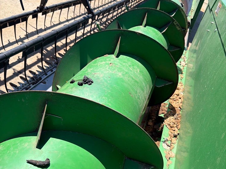 john-deere-630f-image-21