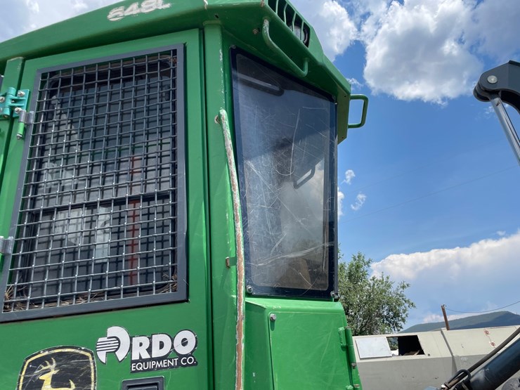 2015-deere-648l-image-12