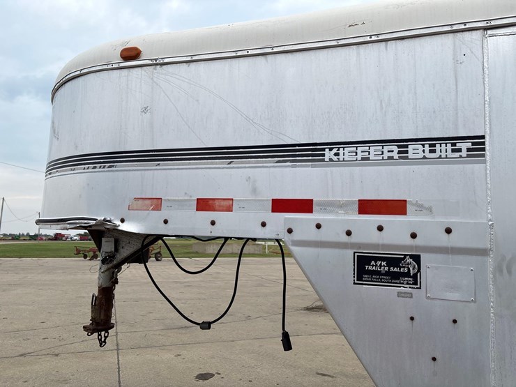 1989-kiefer-built-7ft-x-22ft-aluminum-gooseneck-livestock-trailer-image-14