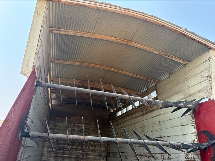 rex-14ft-front-unload-silage-wagon-image-21