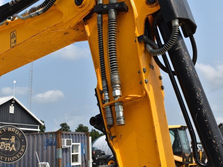 2024-jcb-50z-1-image-21