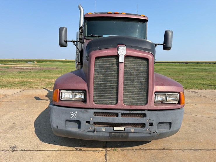 1993-kenworth-t600-image-2