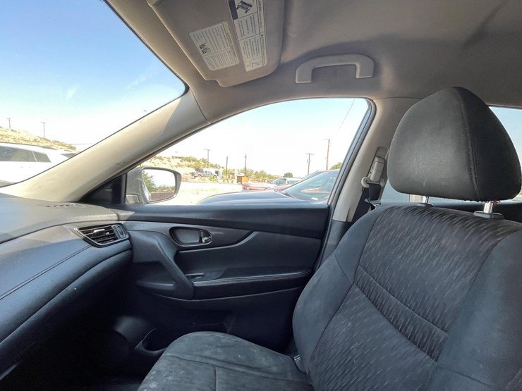 2018-nissan-rogue-image-49