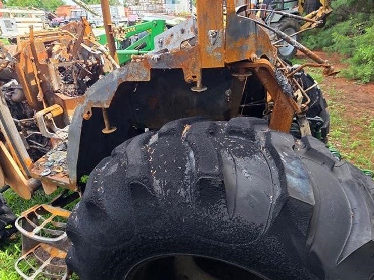 2020-john-deere-4052r-image-21