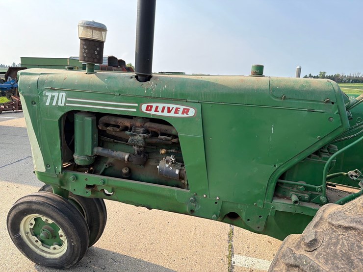 oliver-770-image-22