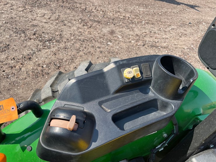 2022-john-deere-5055e-image-57