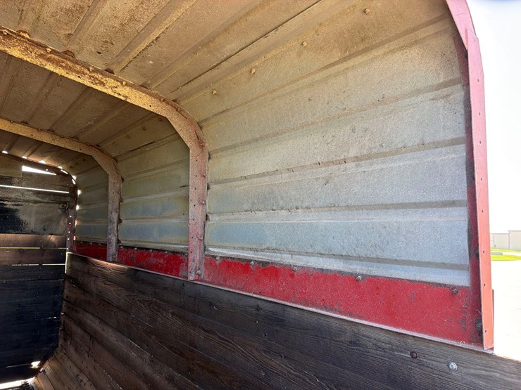roorda-16ft-rear-unload-silage-wagon-image-22