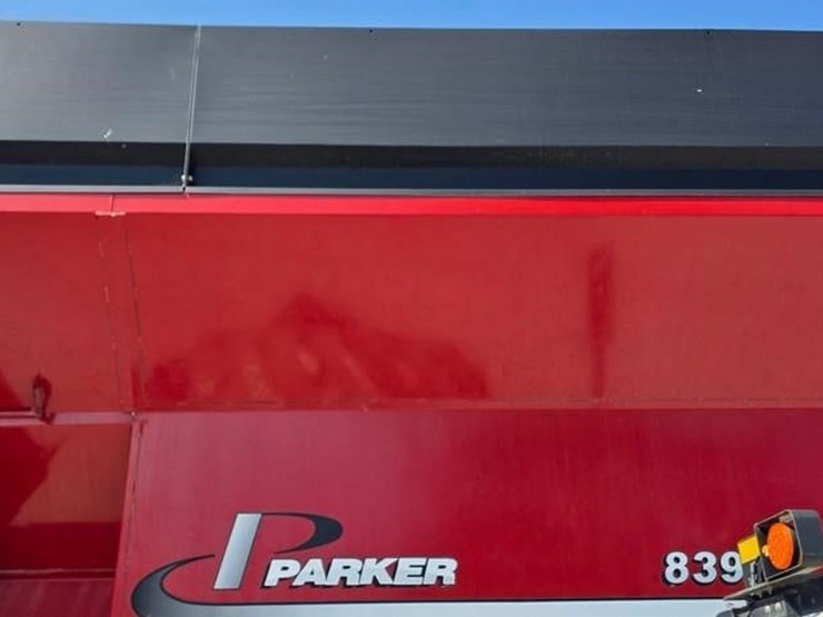 parker-839-image-20