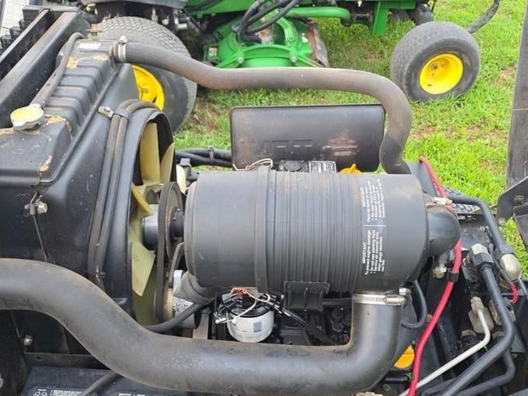 2005-john-deere-3225c-image-27