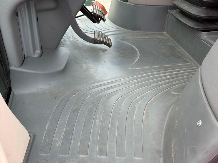 2015-mccormick-x6.430-image-40
