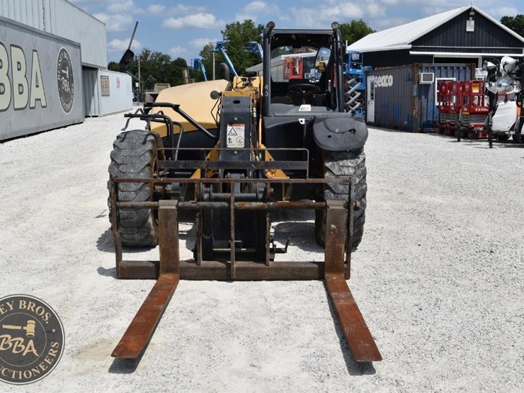 2014-caterpillar-th407c-image-9