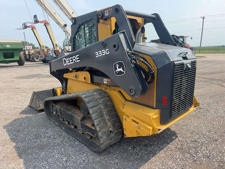 2018-deere-333g-image-2