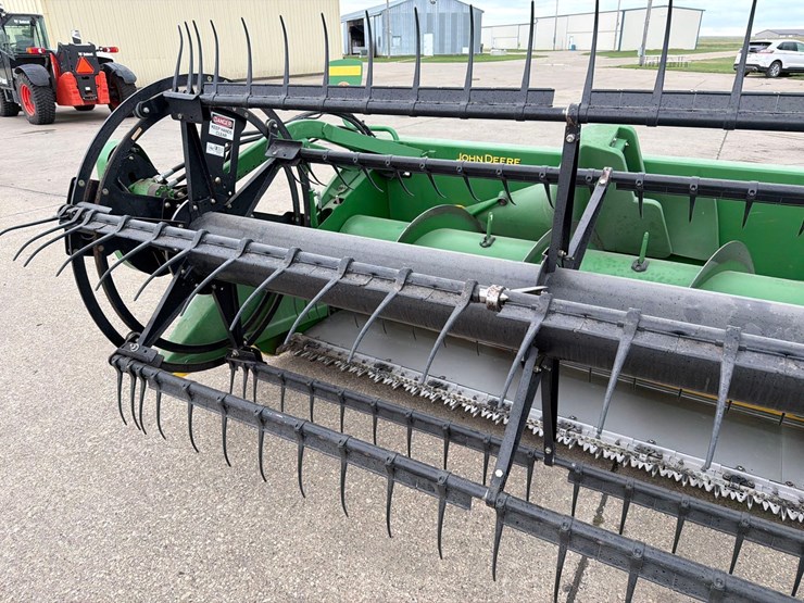2009-john-deere-635f-image-14