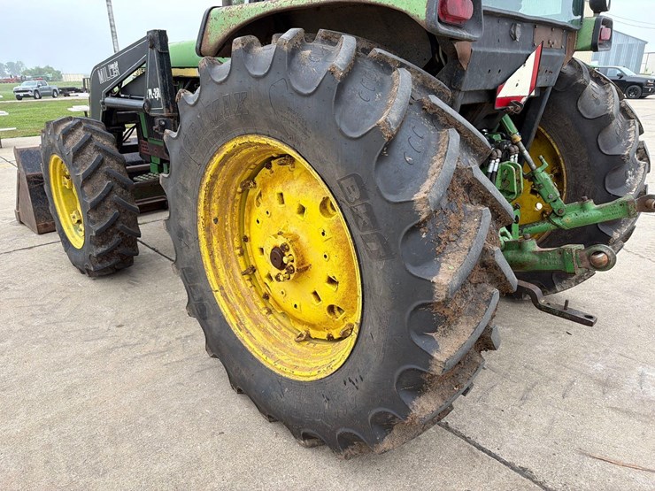 john-deere-3155-image-5