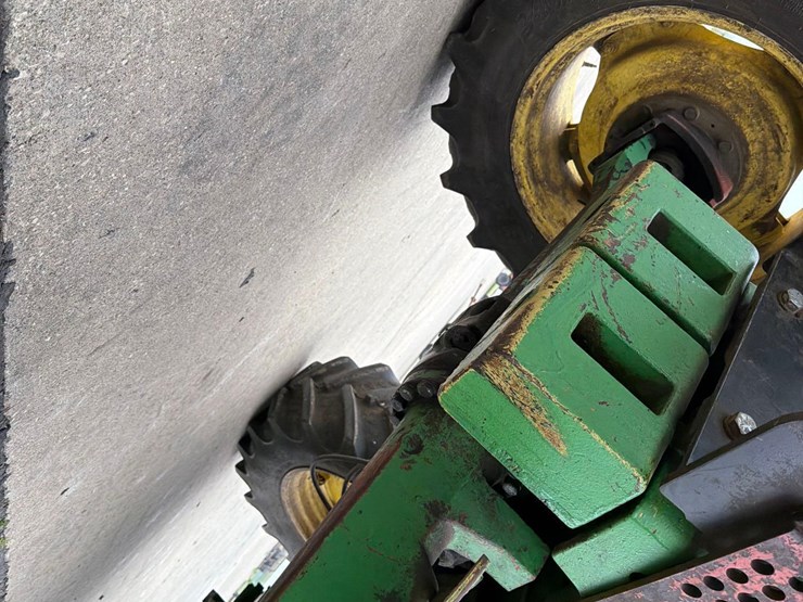 john-deere-3155-image-32