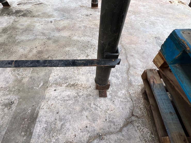 usc-800-seed-treater-with-guardrails-and-screen-image-41