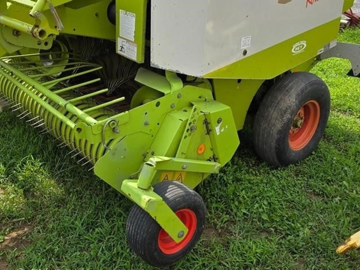 claas-rollant-250rc-image-14