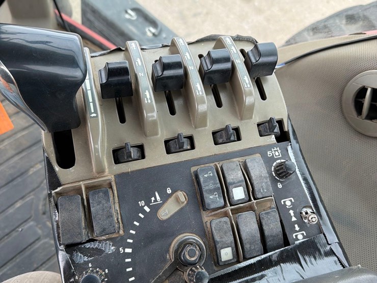 2003-case-ih-mx255-image-55