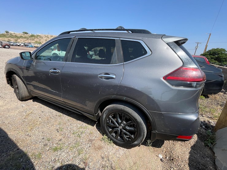 2018-nissan-rogue-image-7