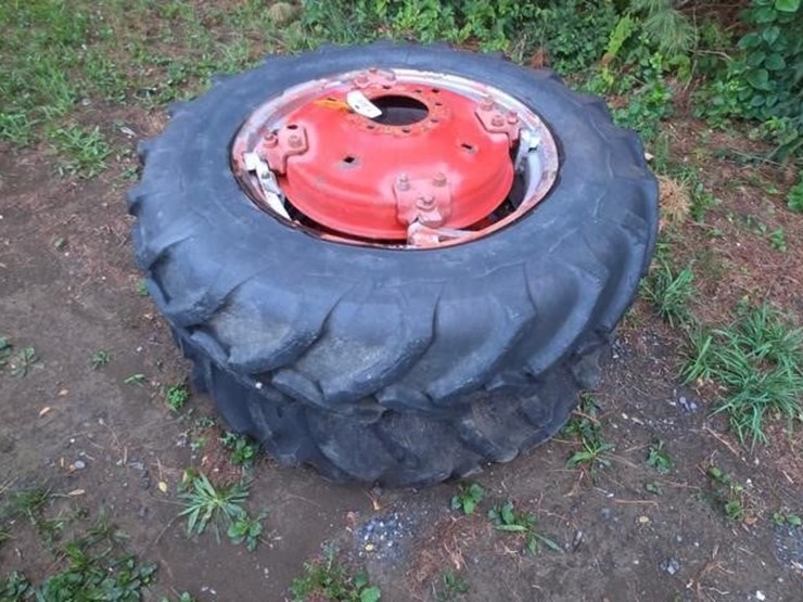 2-13.6-28/12-28-tractor-tires-&-rims-image-1