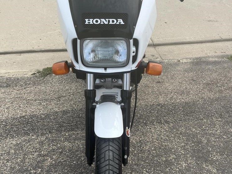 1984-honda-vf1000-7468-image-7