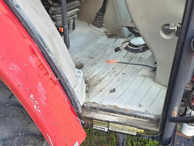 case-ih-jx100u-image-42