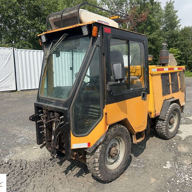 TRACKLESS MT5T