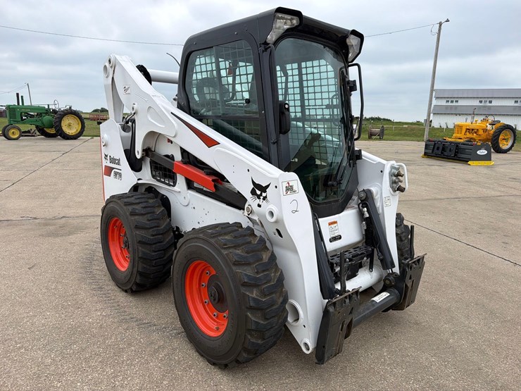 2022-bobcat-s770-image-3
