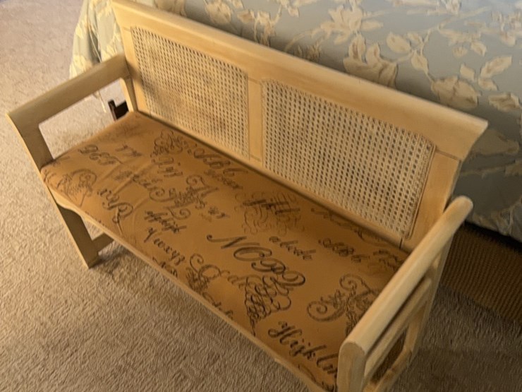 sitting-bench-for-foot-of-bed-image-10
