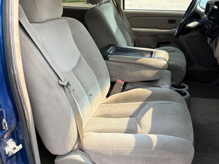 2004-chevrolet-silverado-1500-image-44
