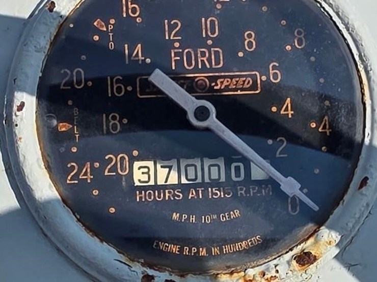 ford-4000-image-37