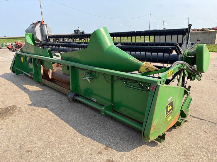 john-deere-920-image-3