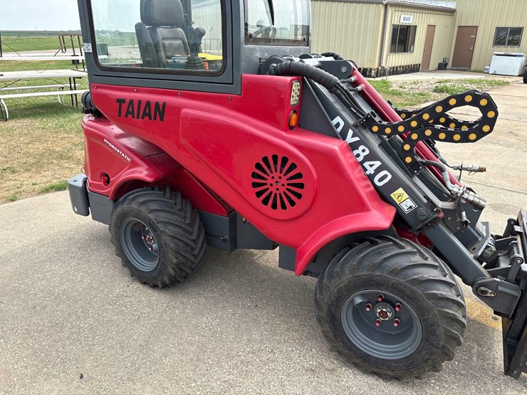 2015-taian-dy480-4wd-multifunction-mini-wheel-loader-image-16