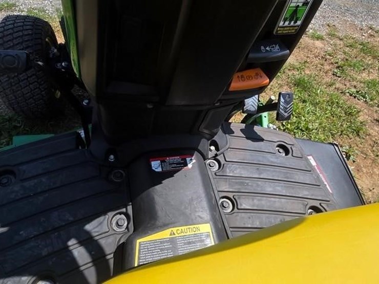 john-deere-1025r-image-35