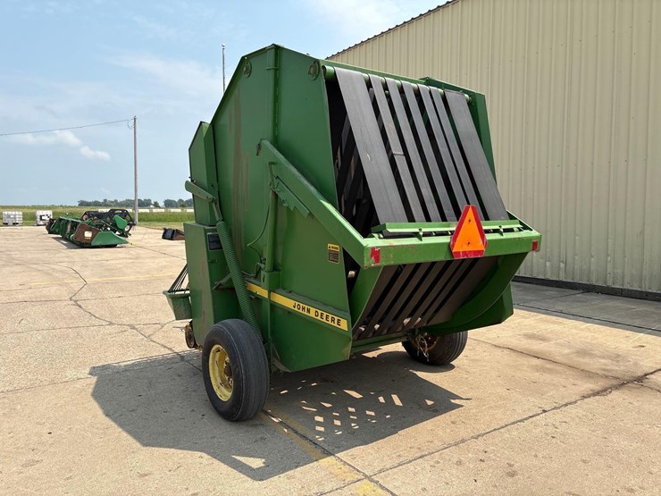 john-deere-510-image-4