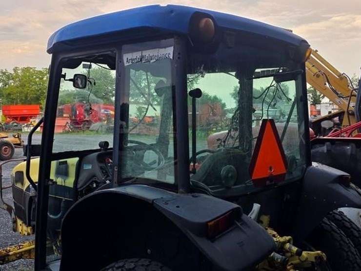 new-holland-tn65d-image-15