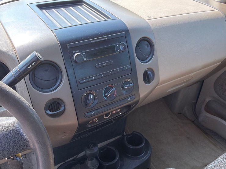 2006-ford-f150-xl-image-34