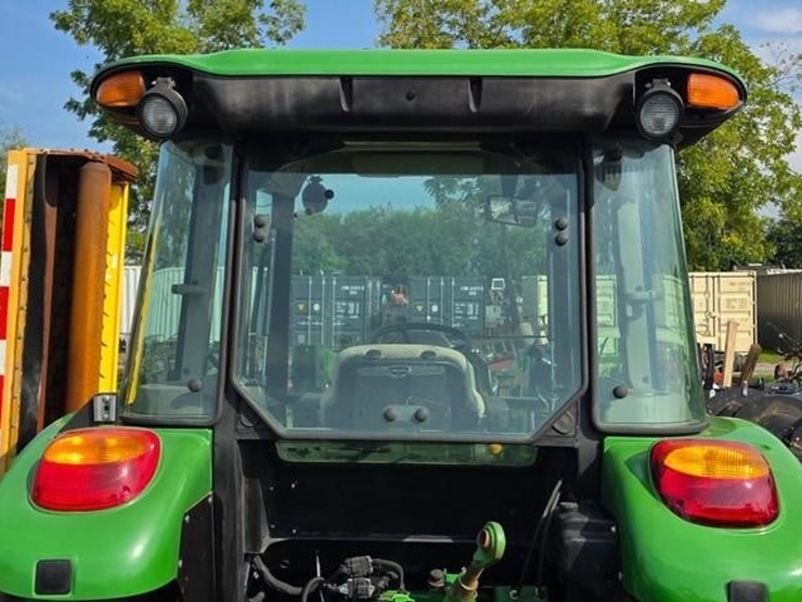 john-deere-5055e-image-21